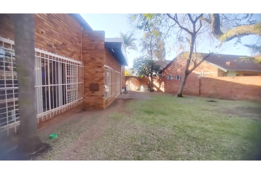 5 Bedroom Property for Sale in Elandsrand North West